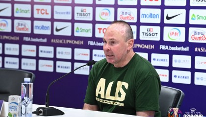 澳大利亚狂胜76分 主帅：目标夺冠 中国女篮是最大对手