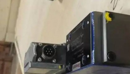 力士乐电气比例阀4WRPEH 6 C3 B40L-3X/M/24F1