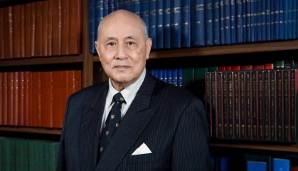 专访梁定邦：香港离岸人民币中心将强化，互通机制可推至大宗商品