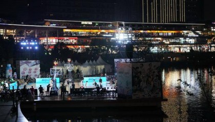 “街球霸王”巡回赛嗨翻郑州金融岛