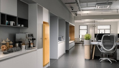 “靠窗工位收费”，好的管理不是精于算计丨中听