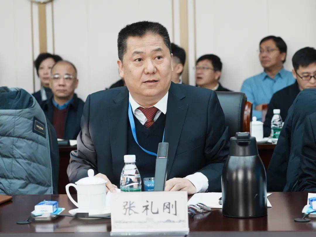 河南大学举办高级金融学院建设论坛