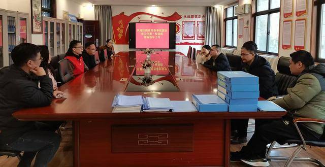 郑州市扶轮外国语学校迎接春季校园安全大检查