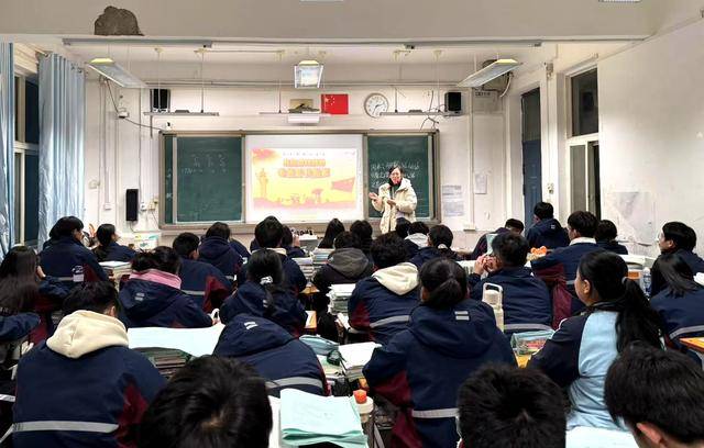 郑州市第二十九中学校开展学雷锋主题教育活动
