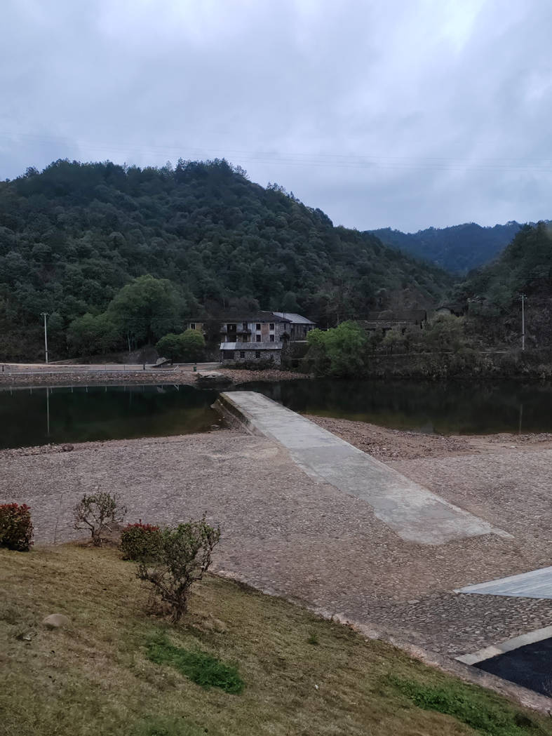 守好源头活水 点亮光泽未来